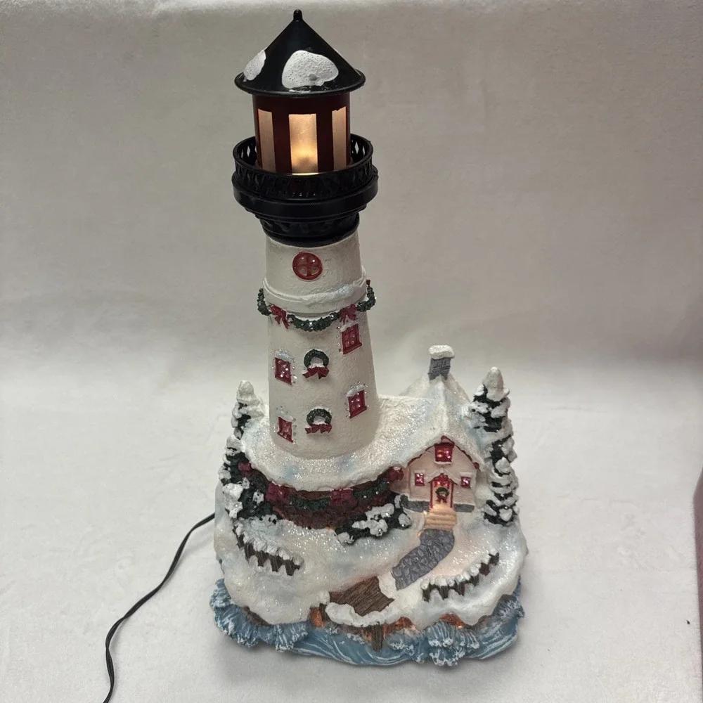Holiday Lighthouse 14